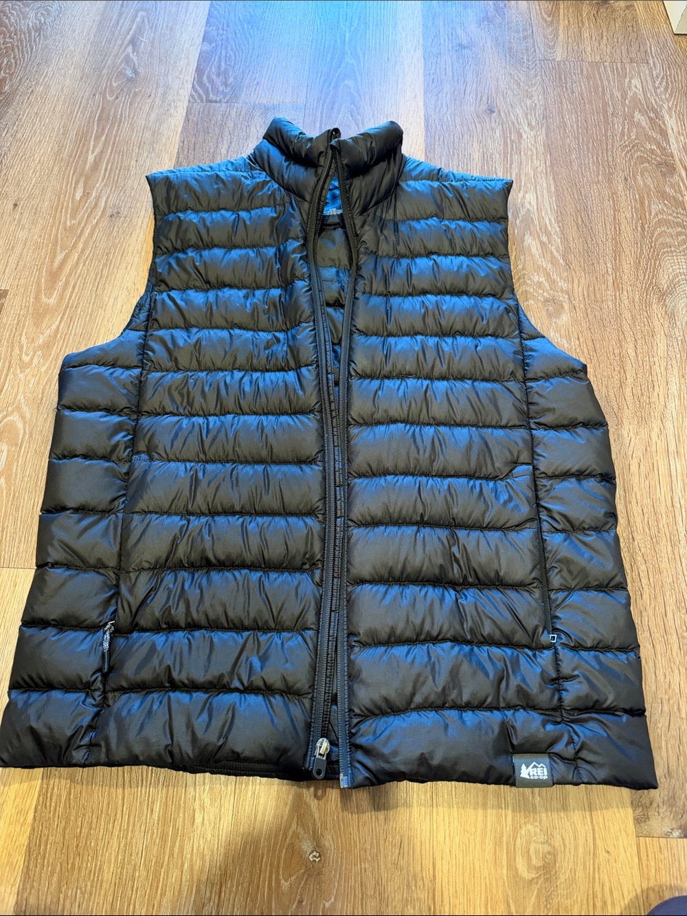 REI Black Packable Men's Down Puffer Vest